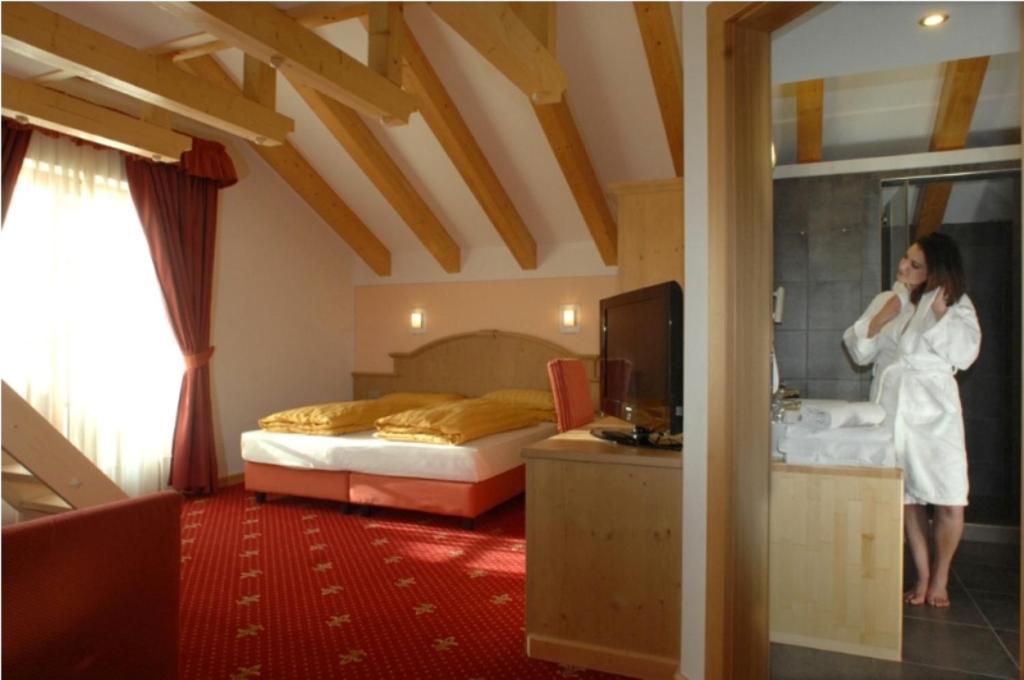 Hotel Scoiattolo تيزيرو المظهر الخارجي الصورة