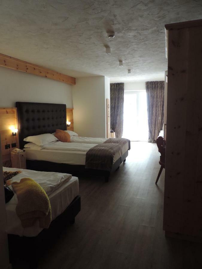 Hotel Scoiattolo تيزيرو المظهر الخارجي الصورة